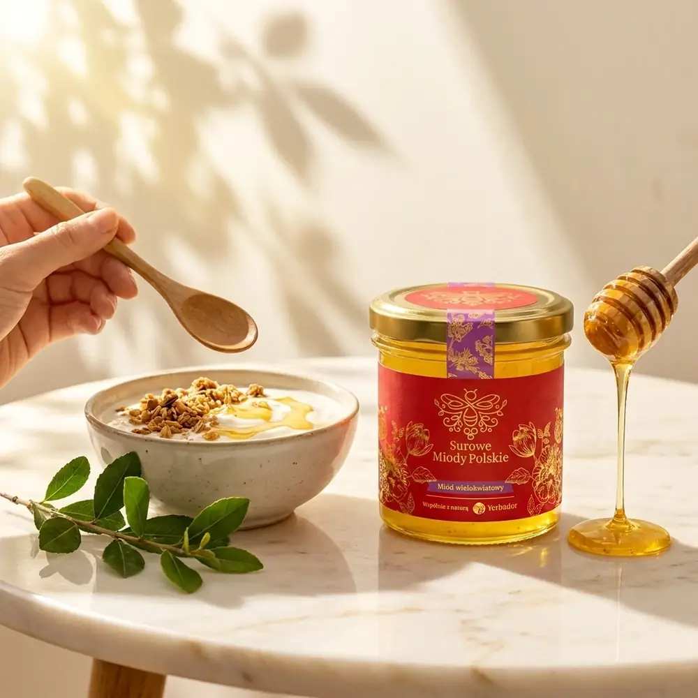 SUROWY MIÓD WIELOKWIATOWY – PRAWDZIWA SYMFONIA KWIATOWEJ MUZYKI – 400g SUROWY MIÓD WIELOKWIATOWY – PRAWDZIWA SYMFONIA KWIATOWEJ MUZYKI – 400g — propozycja podania
