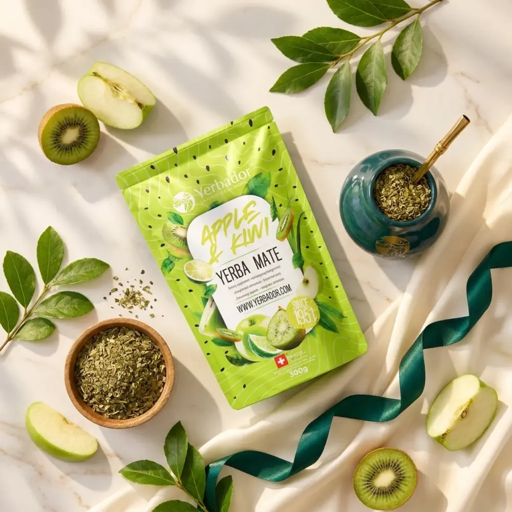YERBA MATE – APPLE & KIWI YERBA MATE – APPLE & KIWI — kompozycja w słonecznym świetle
