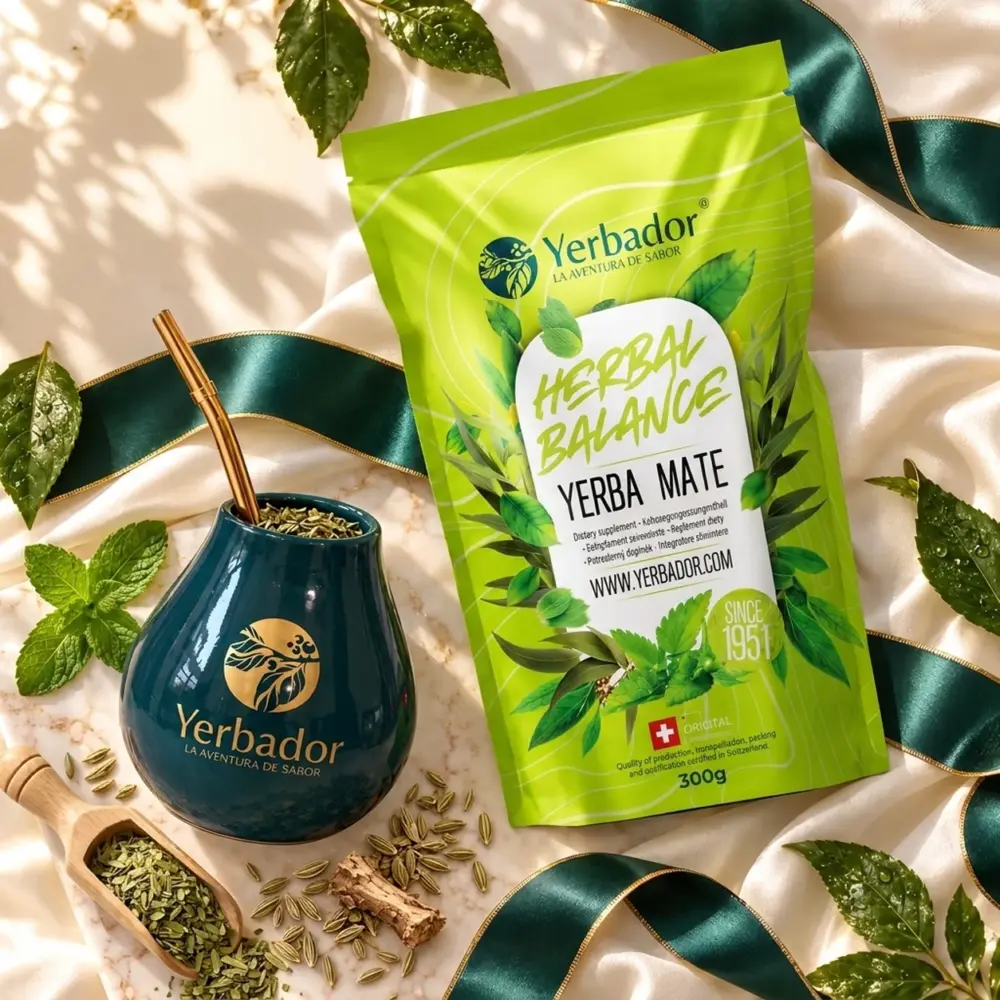 YERBA MATE – ZIOŁOWY BALANS + BUKOWY NABIERAK YERBA MATE – ZIOŁOWY BALANS + BUKOWY NABIERAK — kompozycja w słonecznym świetle
