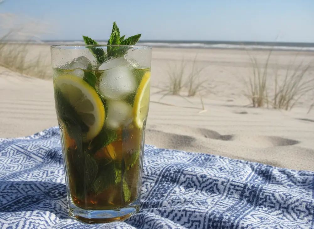 Tereré – yerba mate na zimno z cytryną i miętą na gdańskiej plaży